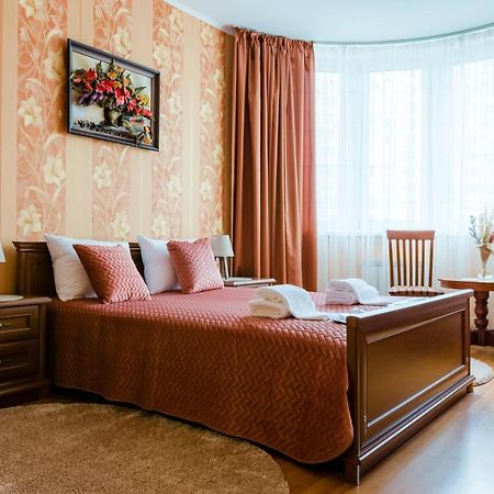 Poznyakoff Aparthotel Киев Экстерьер фото