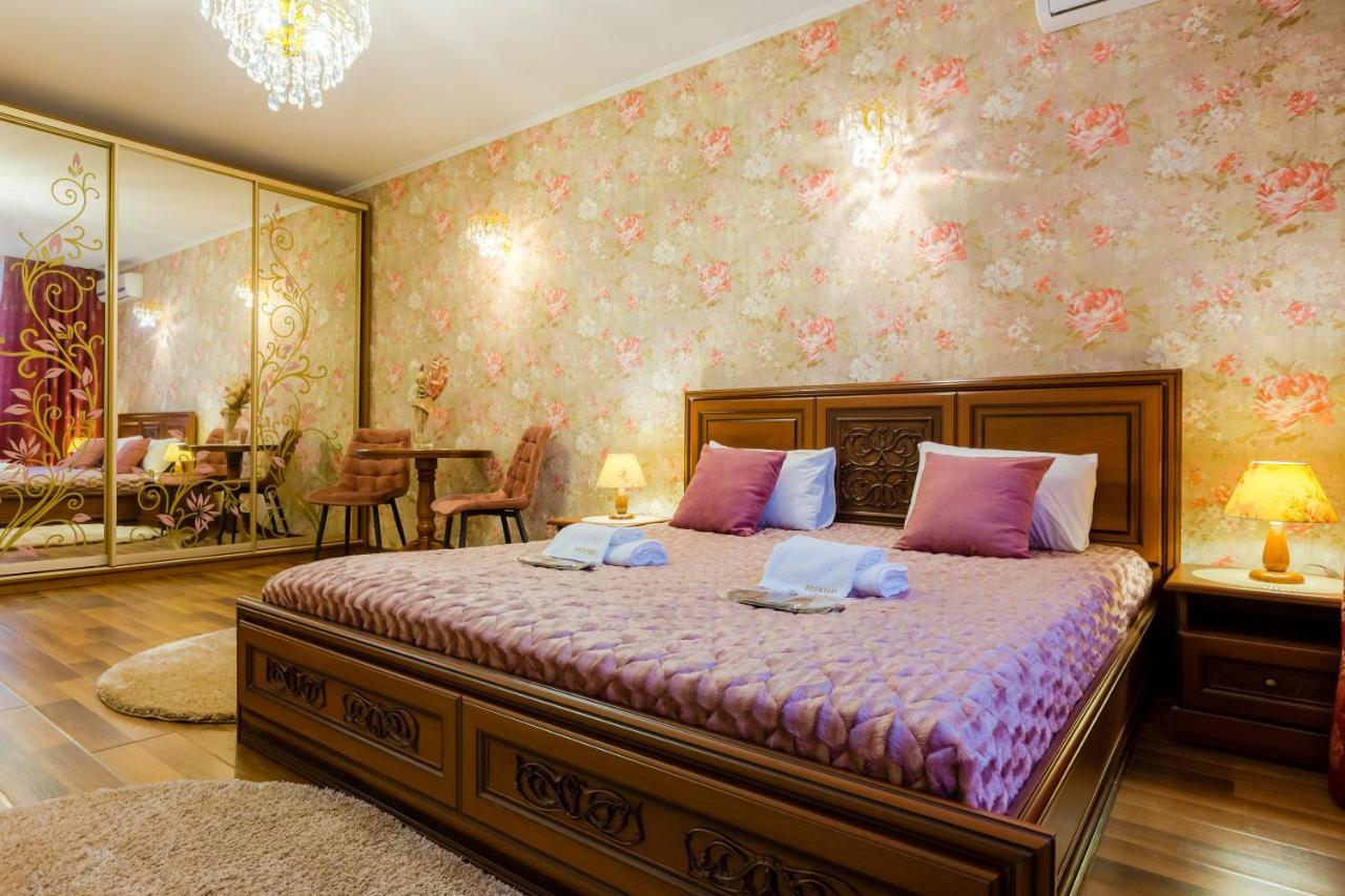 Poznyakoff Aparthotel Киев Экстерьер фото